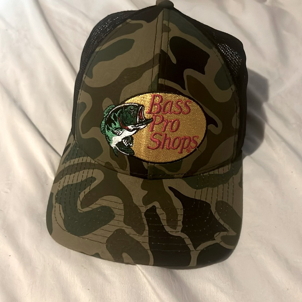 Bass Pro Shop Hat, different greens, Adult size